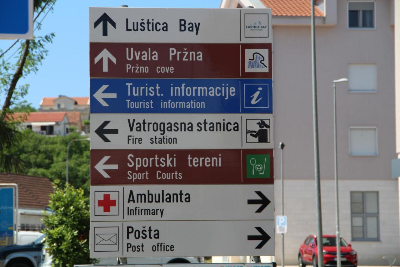 Apartments Lustica Radovici Exteriör bild